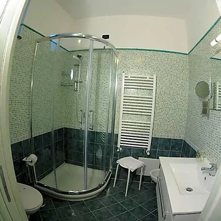 Bed & Breakfast A 2 Passi Dagli Dei 4*