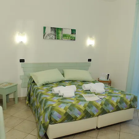 Bed & Breakfast A 2 Passi Dagli Dei 4*